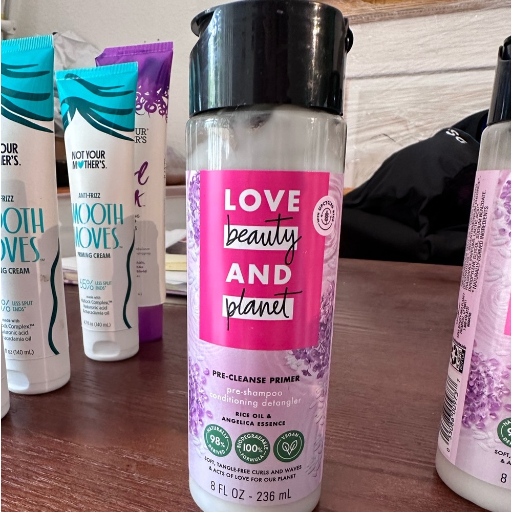 Love beauty and planet pre shampoo